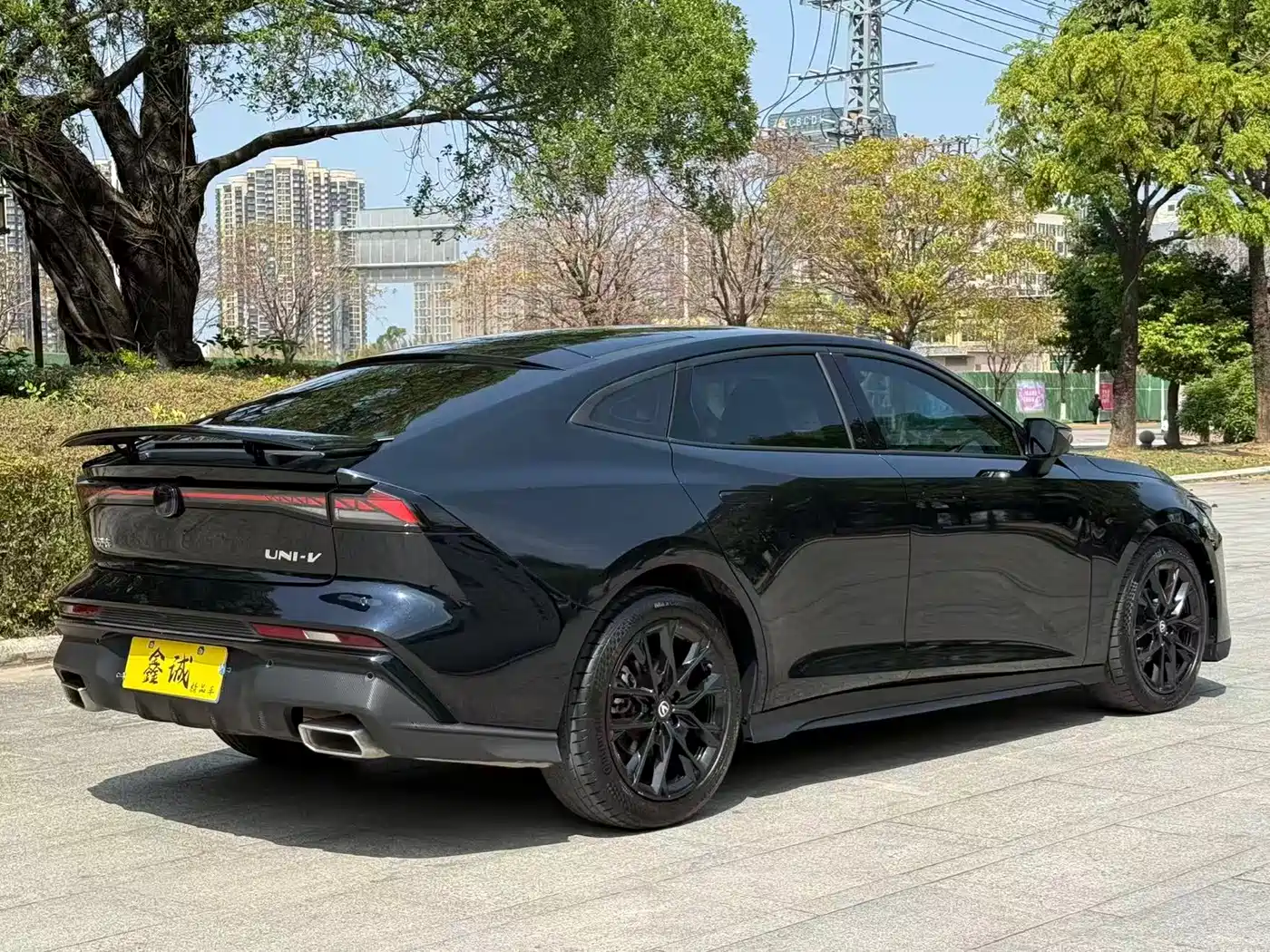 CHANGAN UNI-V