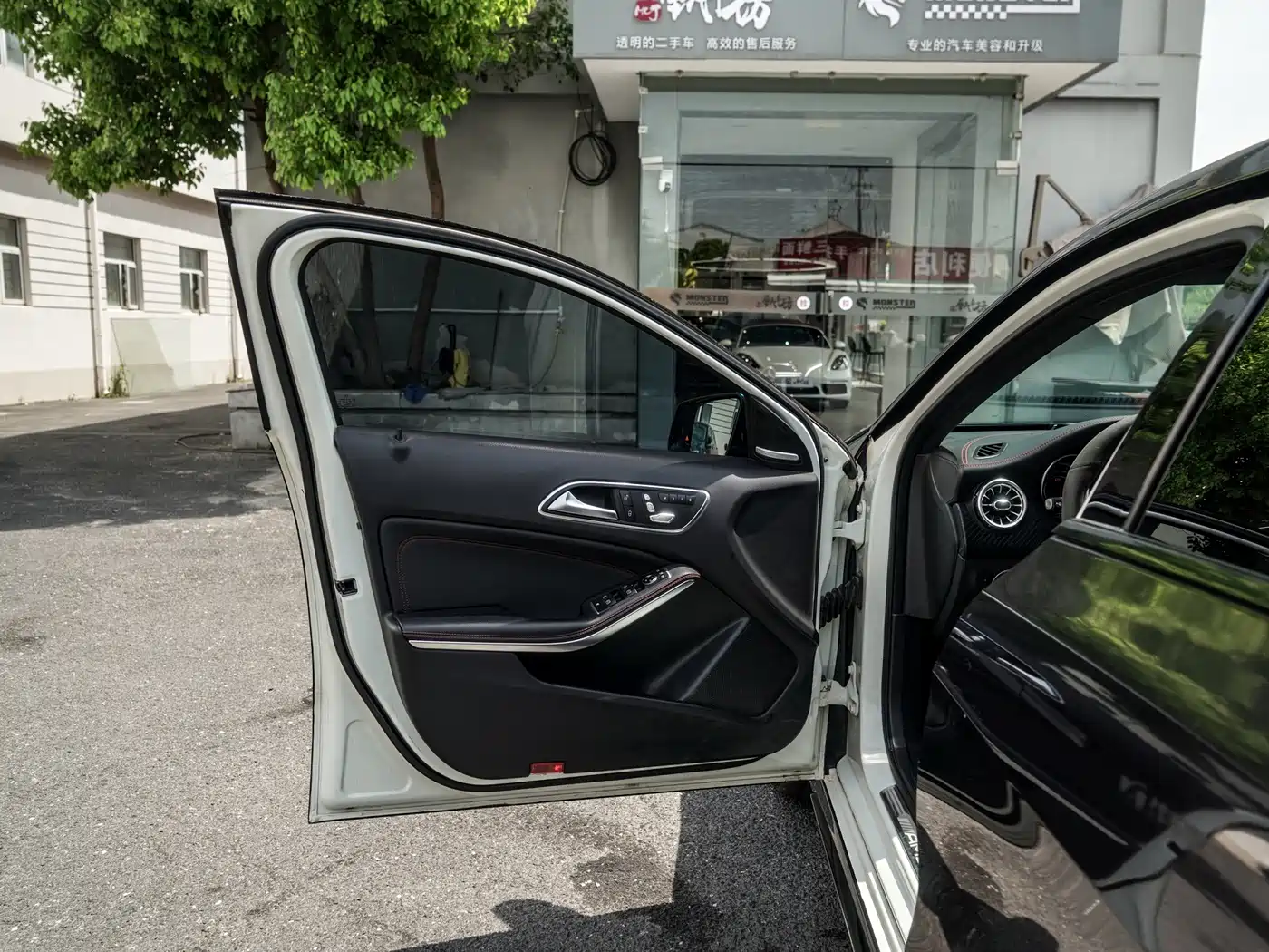 Mercedes-Benz A-Class AMG (Import) 2016 AMG A 45 4MATIC фото 17