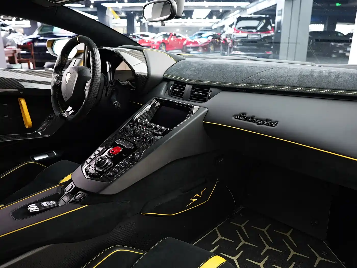 Lamborghini Aventador 2015 LP 750-4 Superveloce фото 36