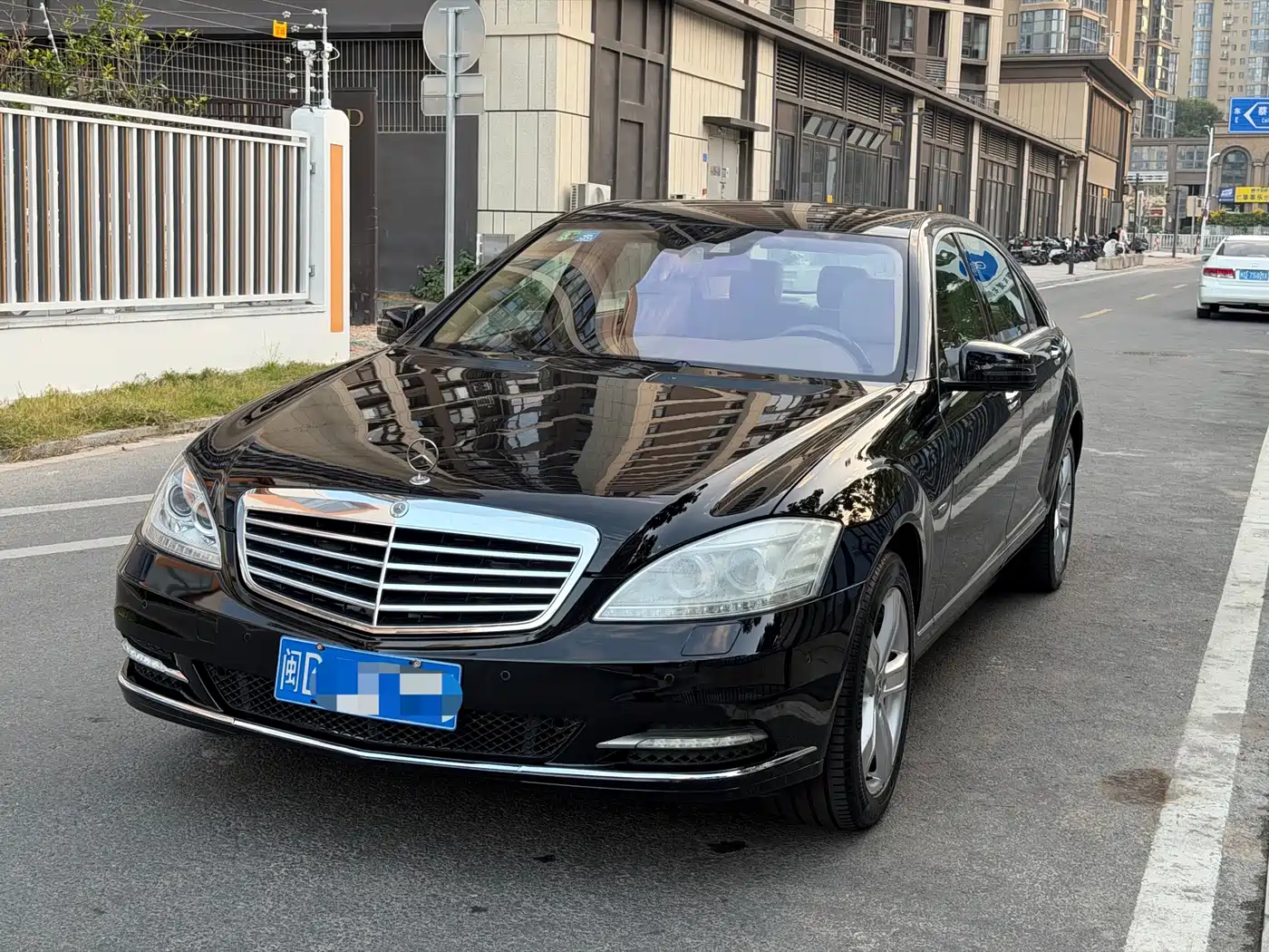 Mercedes-Benz S-Class 2010 Model S 400 L HYBRID