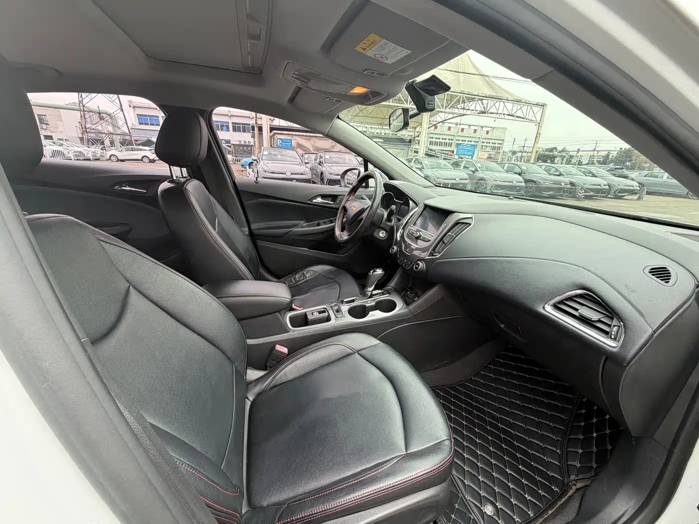 Chevrolet Cruze 2018 320 Automatic Pioneer Sunroof Edition фото 11