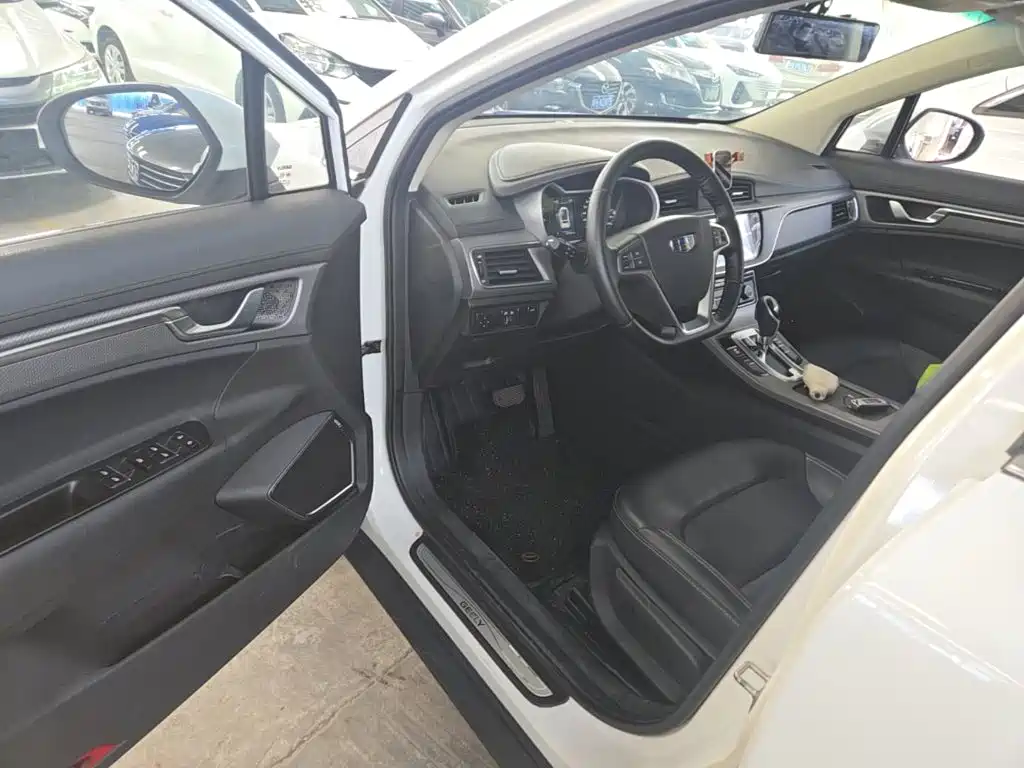 Geely Emgrand GS 2016 2016 Elegance Edition 1.3T Automatic Premium