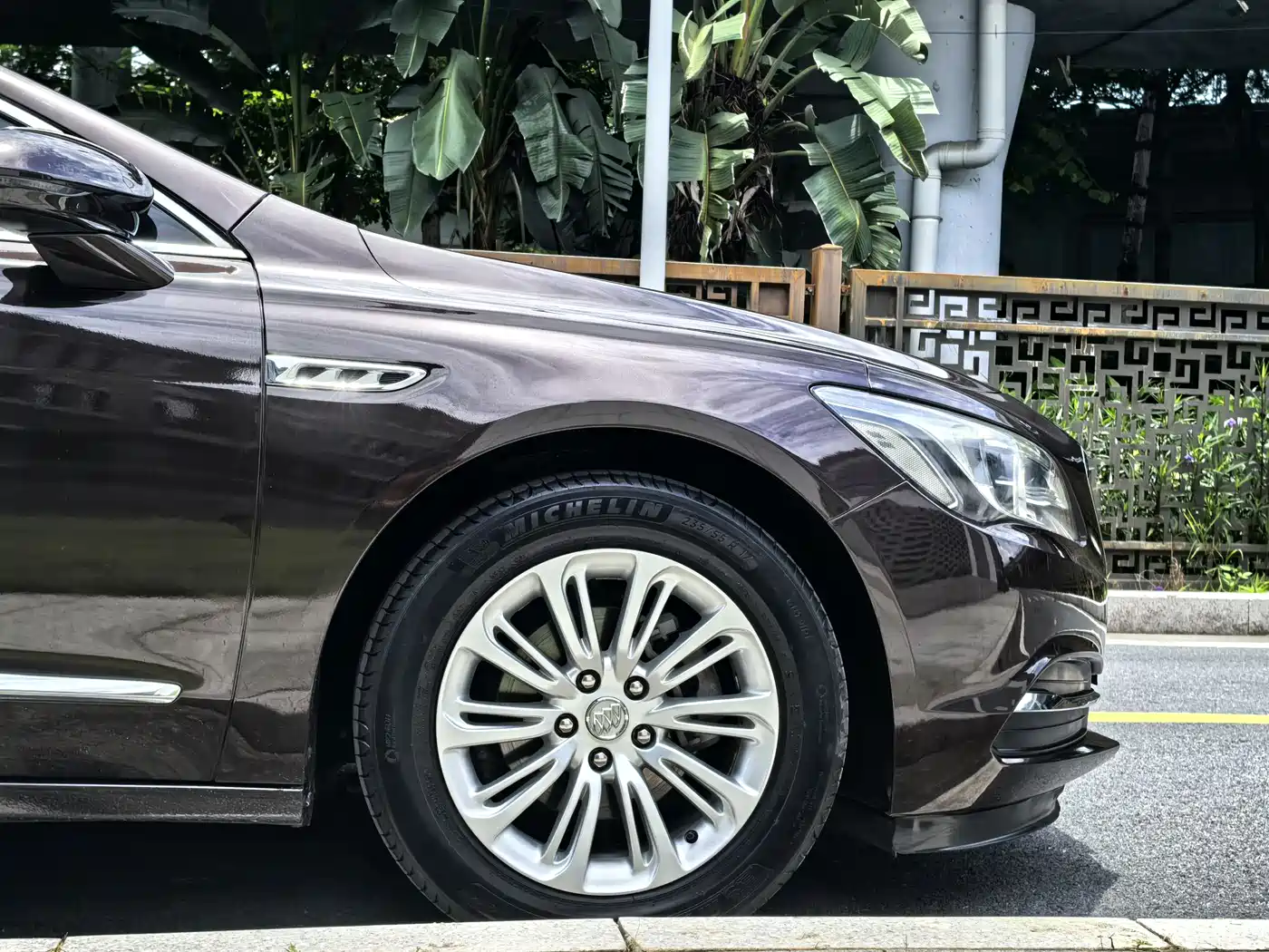 Фото 10 - Buick LaCrosse