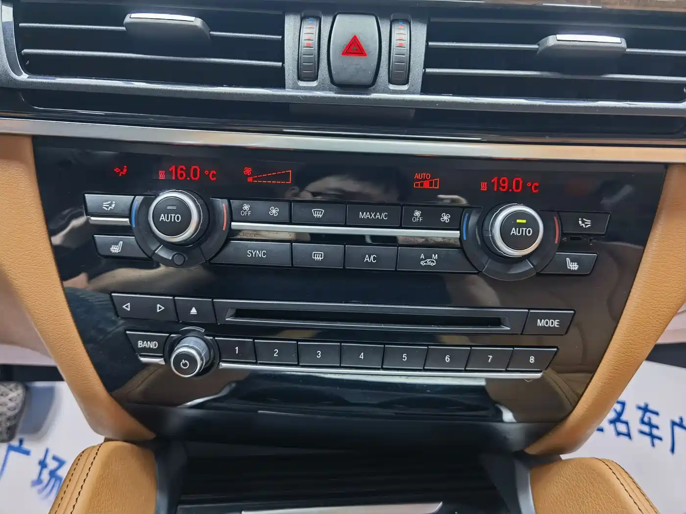 BMW X6 2018 xDrive28i фото 12