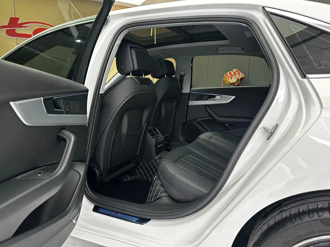 Audi A4L 2020 40 TFSI Luxury Dynamic фото 10