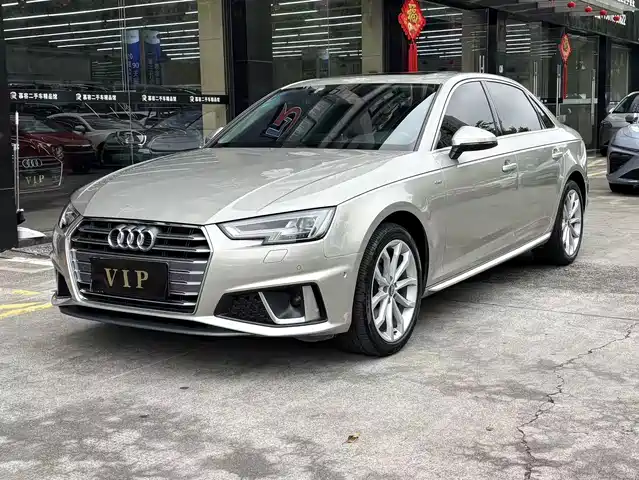 AUDI A4L