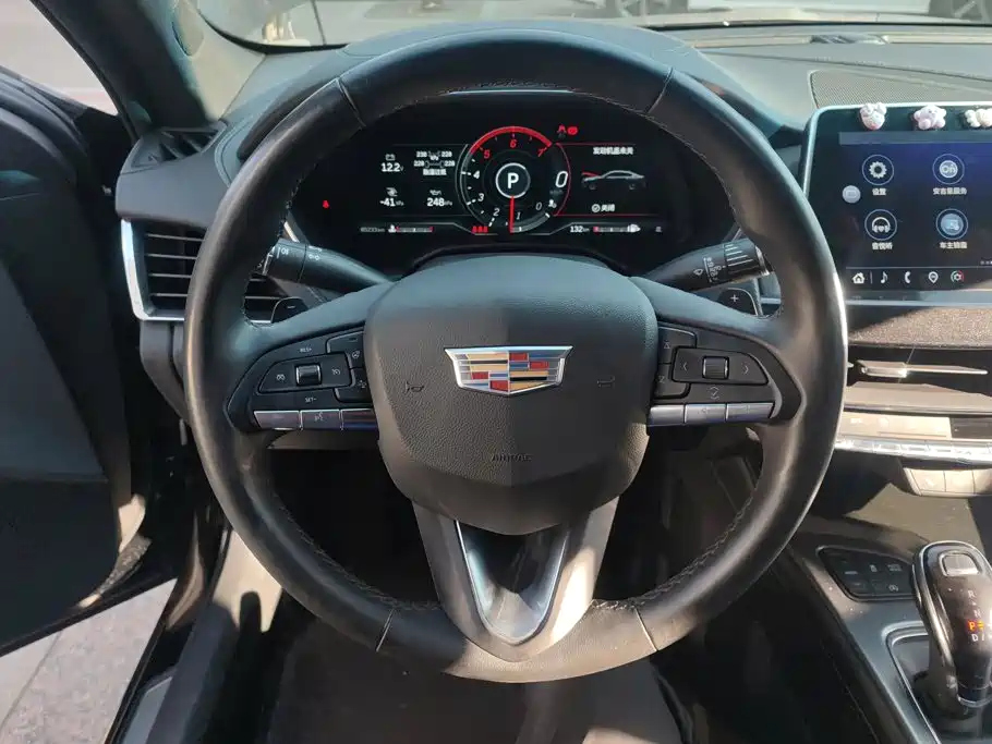 Фото 15 - Cadillac CT5