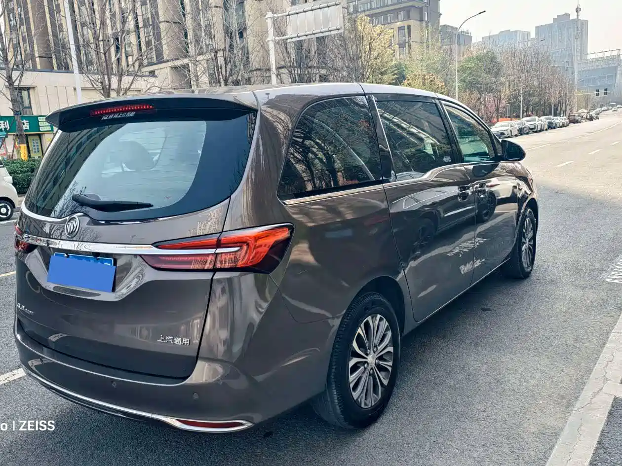BUICK GL8