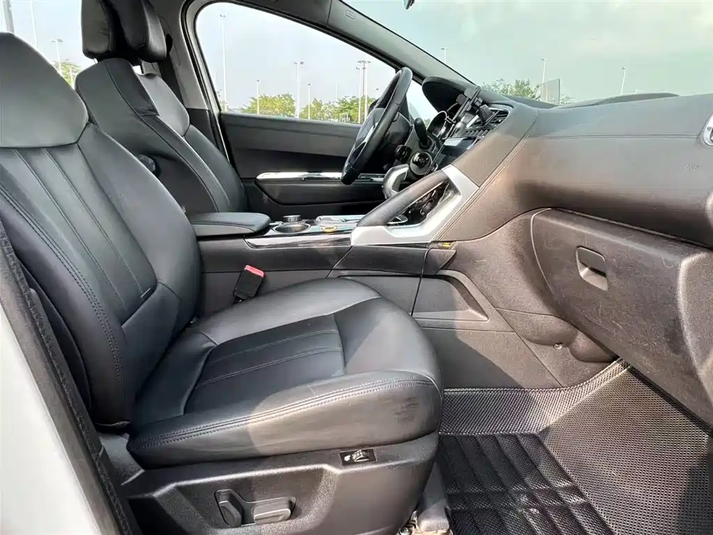 Peugeot 3008 2015 1.6THP Automatic Top Style Edition фото 15