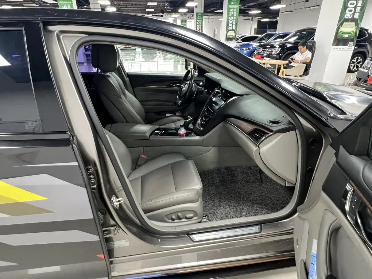 Cadillac CTS (Import) 2015 2014 28T Luxury Model