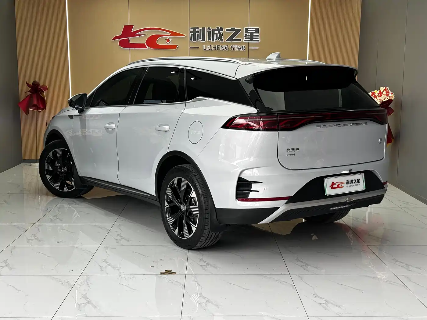 BYD Tang New Energy 2024 Model DM-i Glory Edition 112KM Flagship Type фото 4