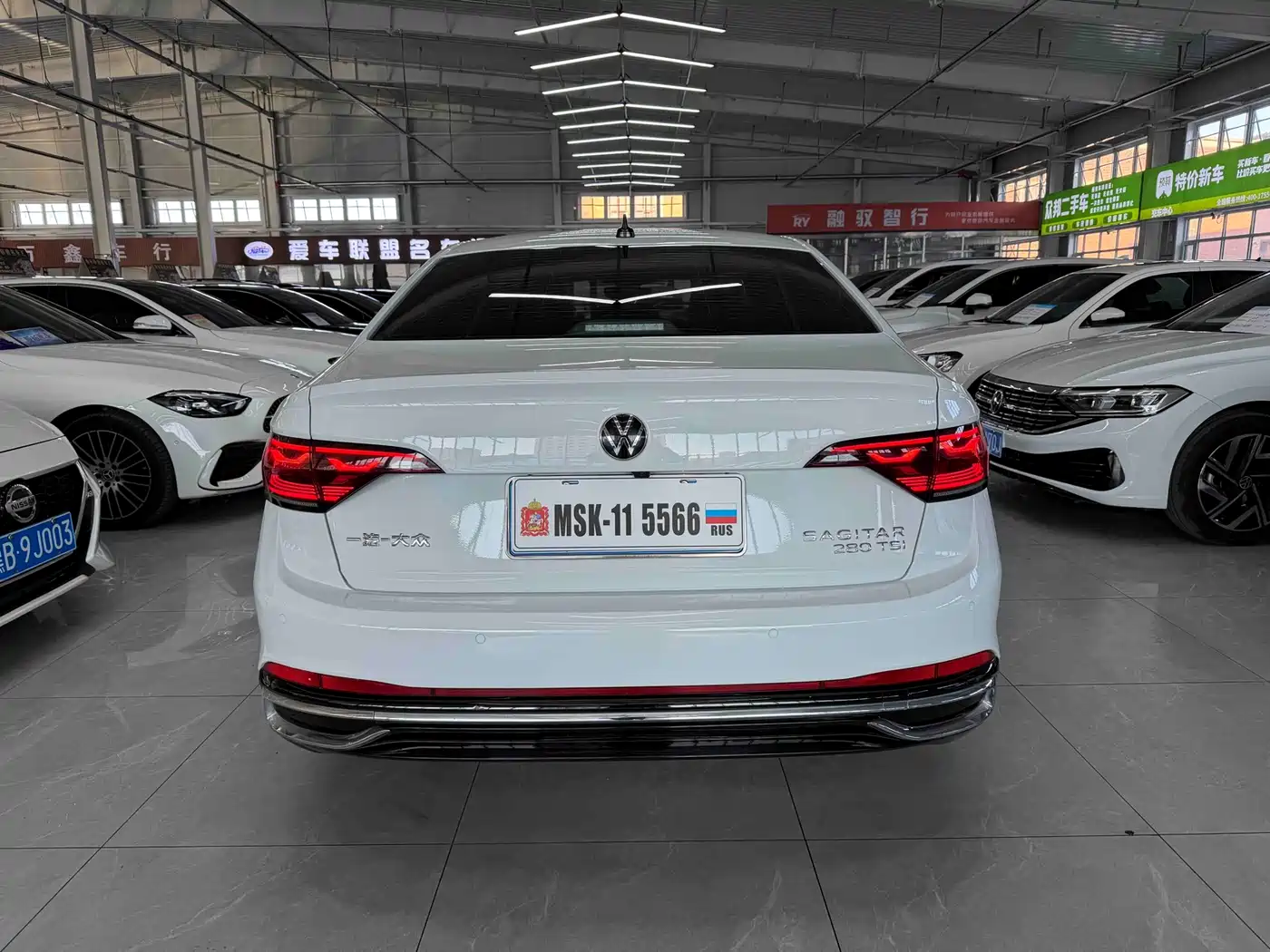 VOLKSWAGEN SAGITAR