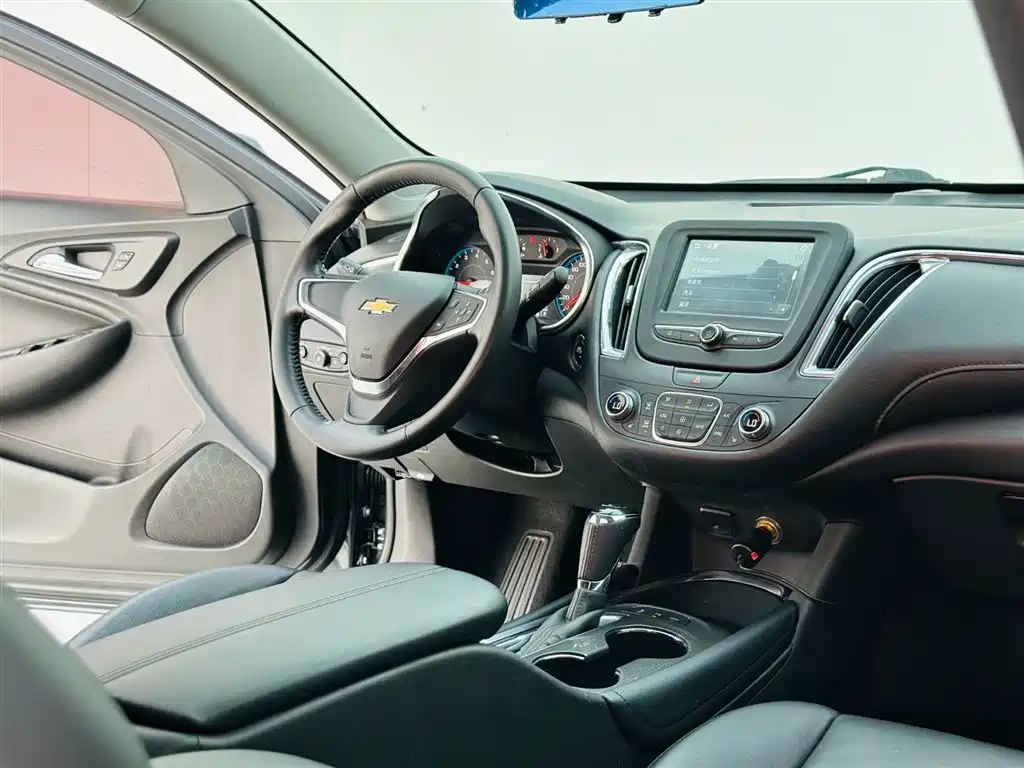Chevrolet Malibu XL 2018 530T Auto RuiChi Edition фото 16