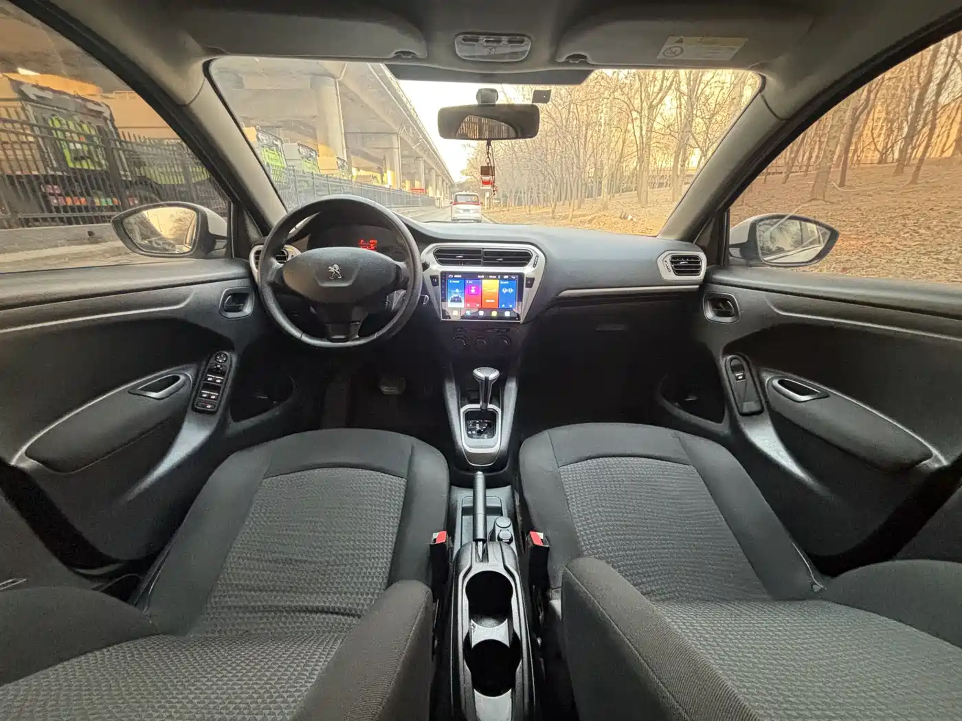 Peugeot 301 2016 1.6L Auto Comfort Edition фото 9