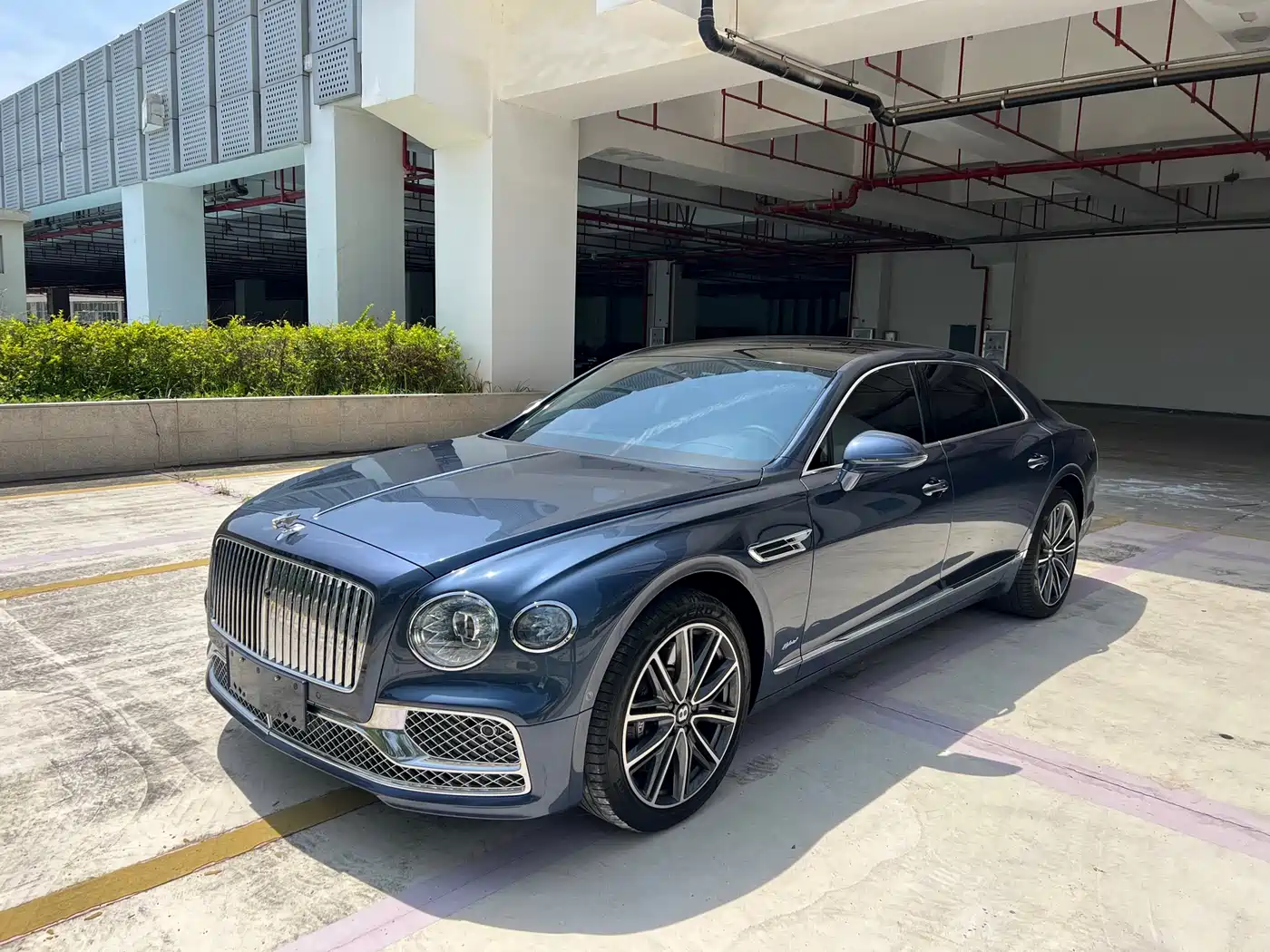 BENTLEY FLYING SPUR PLUG-IN HYBRID 2022