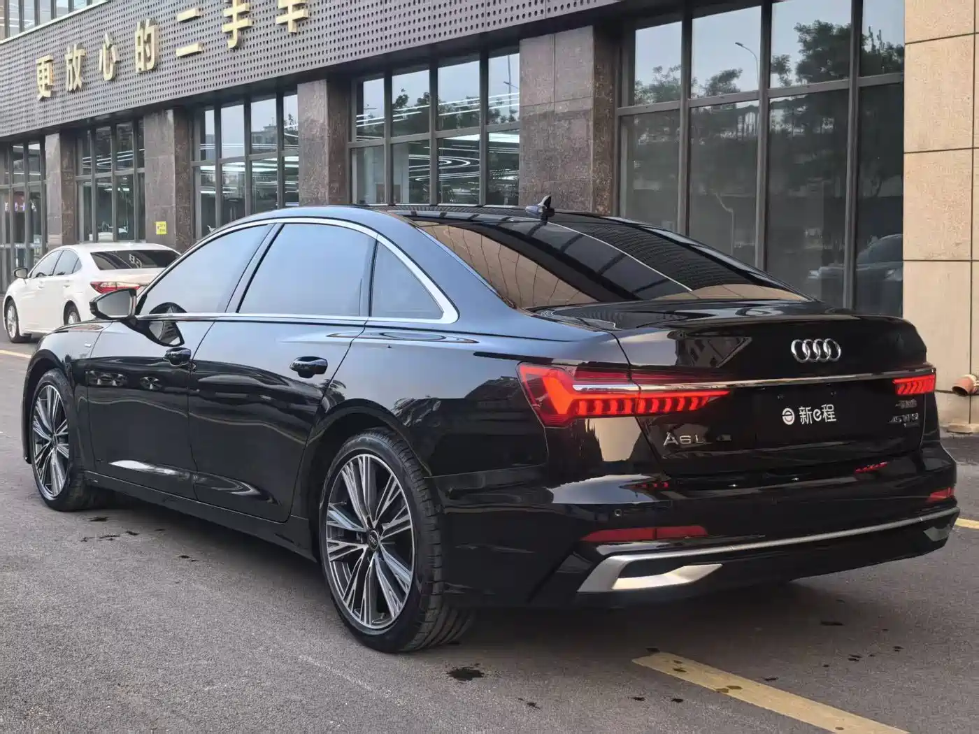 Audi A6L 2024 45 TFSI Premium Dynamic фото 6