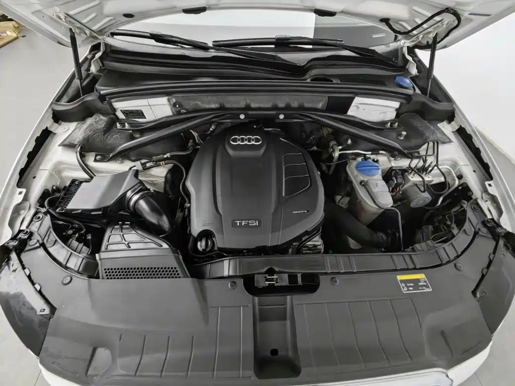 Audi Q5 2018 2017 Plus 40 TFSI Technology