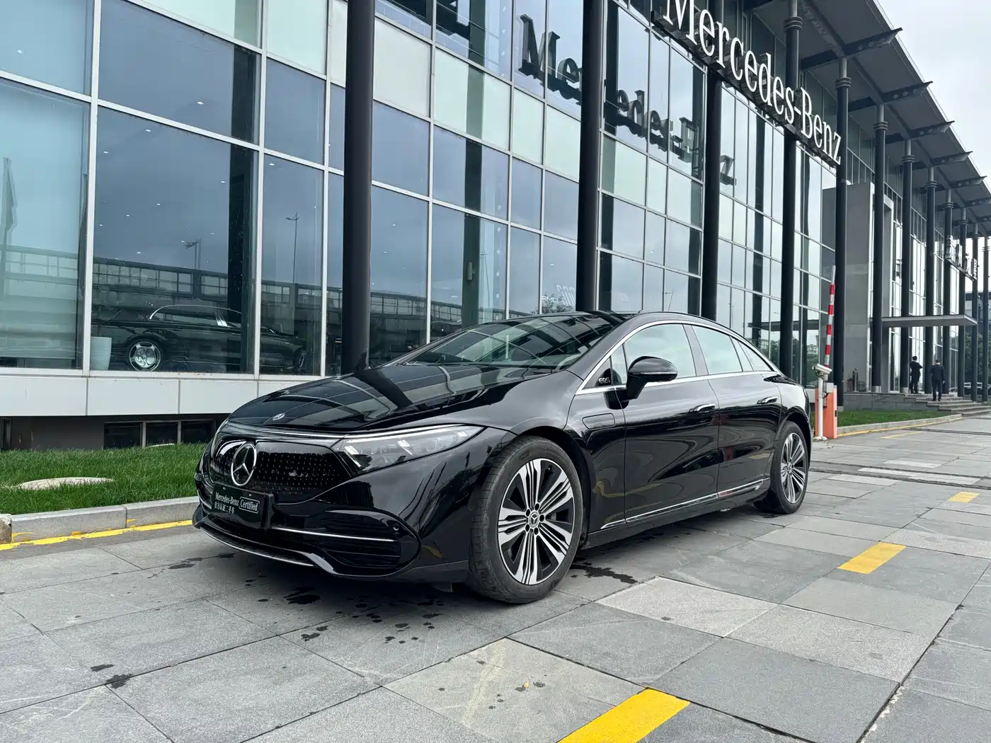 Mercedes-Benz EQS 2023 450+ Pioneer Edition фото 2