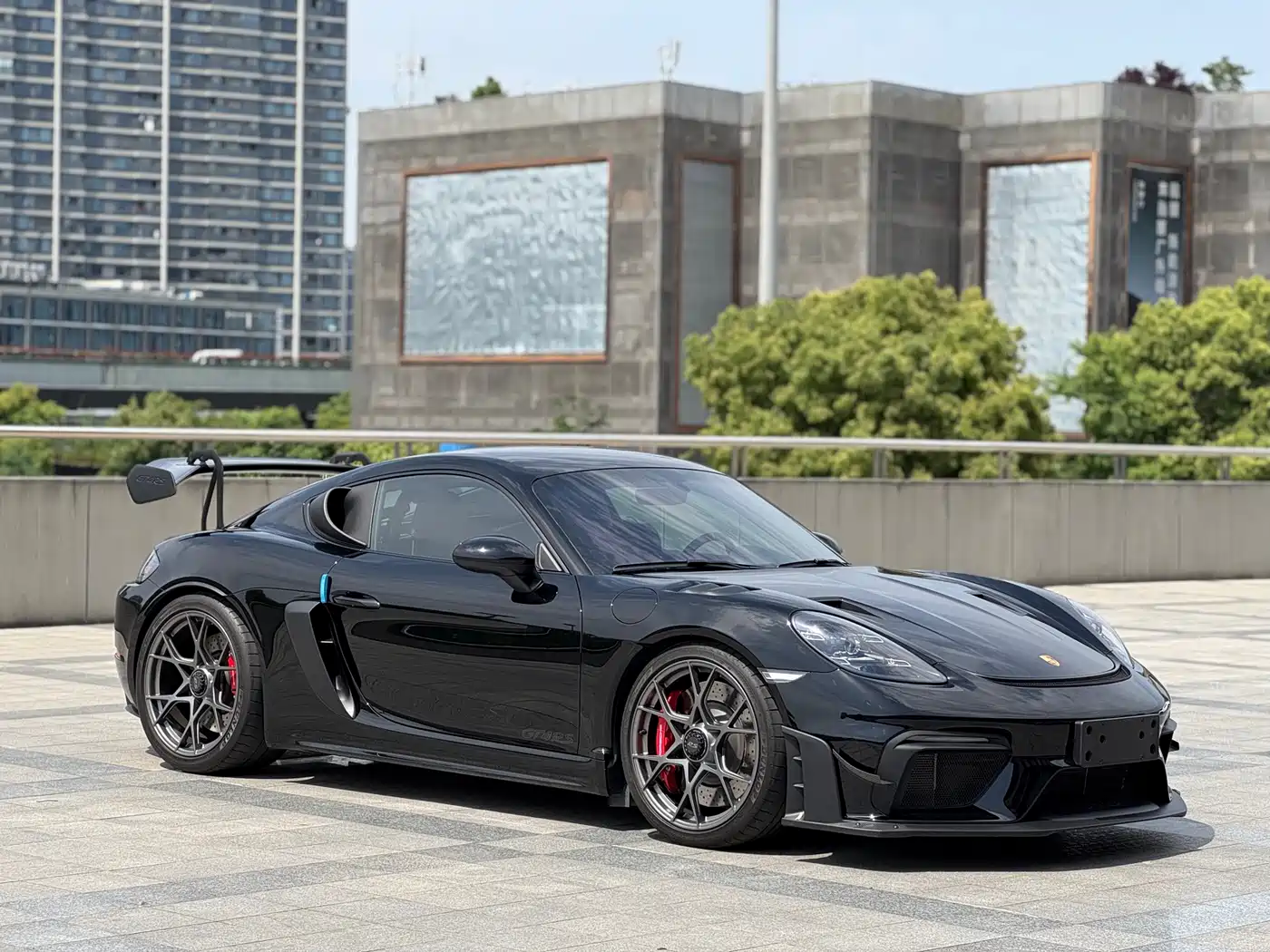PORSCHE 718