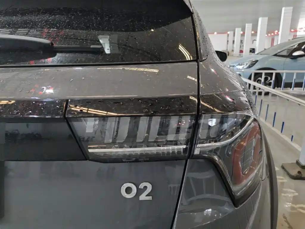 Lynk & Co 02 2018 Model 1.5T DCT 2WD Yao Pro Edition China V фото 8