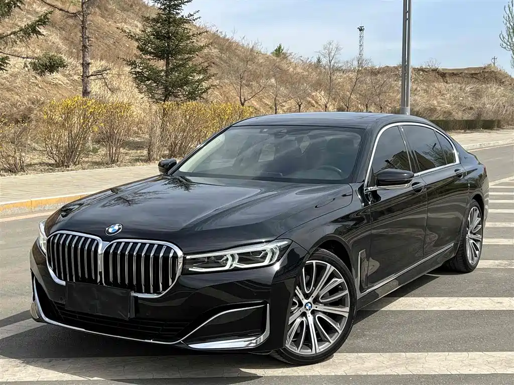 BMW 7-SERIES
