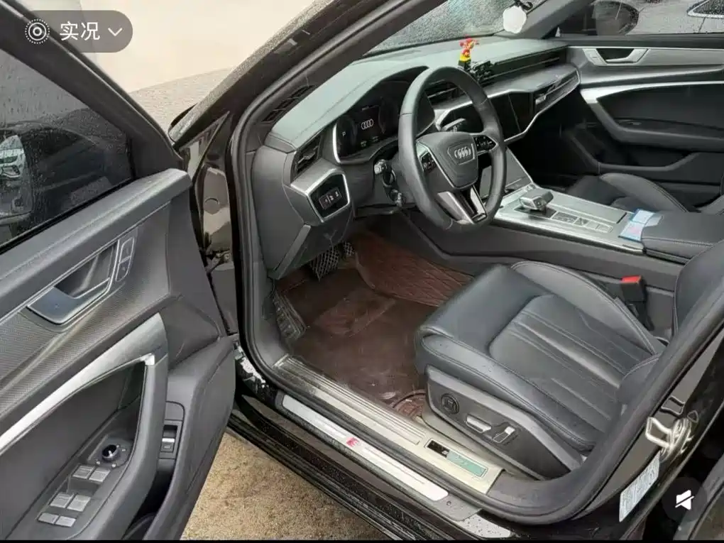 Фото 3 - Audi A6L