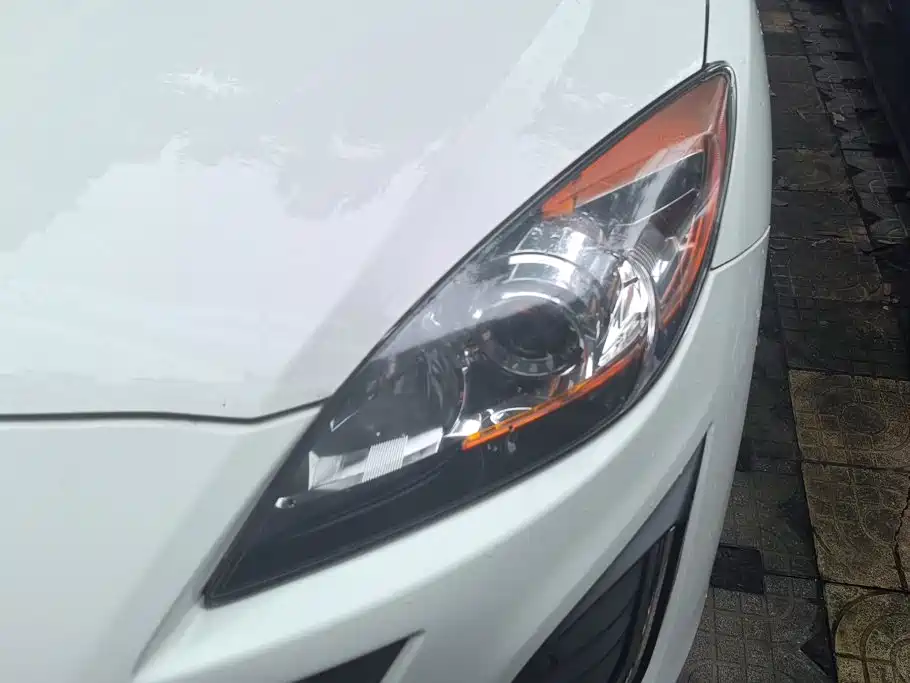 Фото 5 - Mazda 2 (Imported)