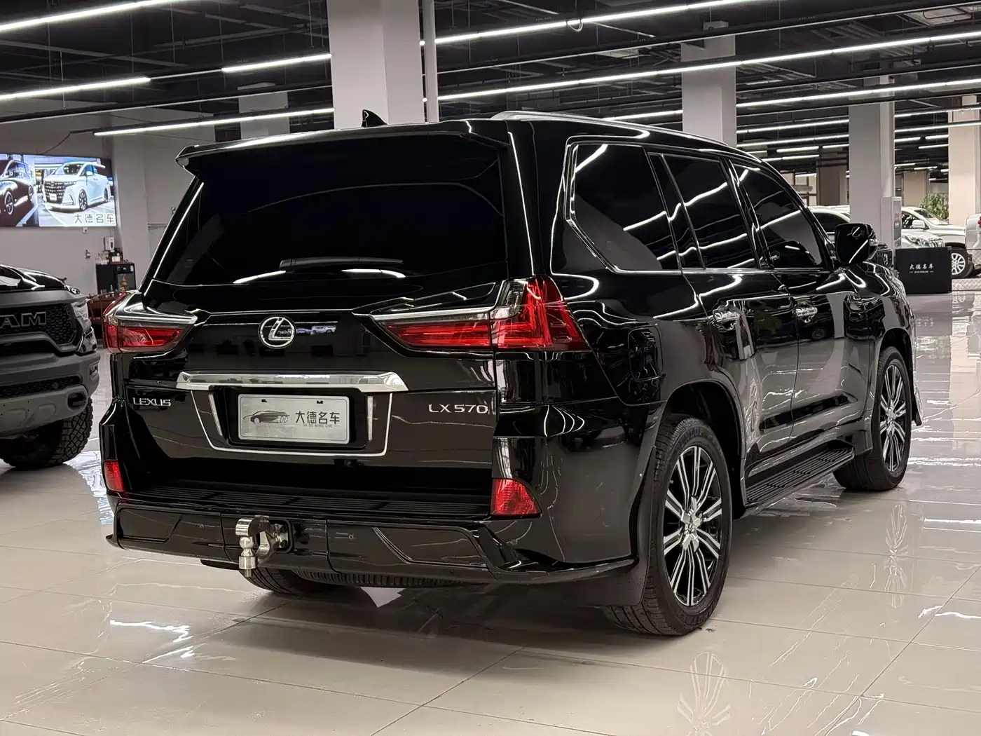 Lexus LX 2017 570 Prestige Luxury фото 6