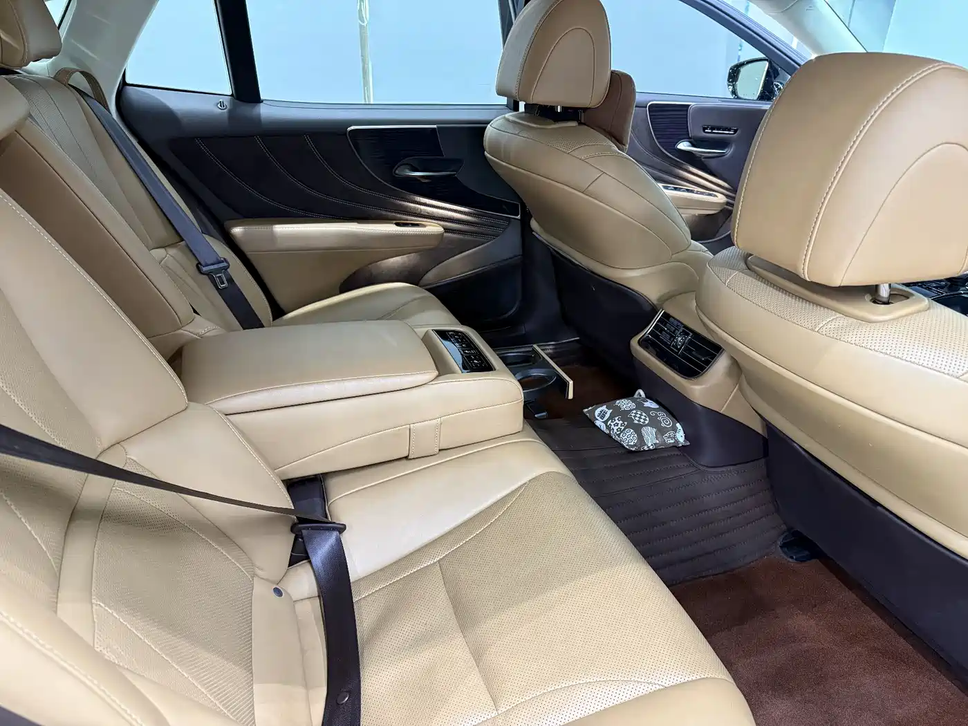 Lexus LS 2018 350 Excellence Edition China V фото 10
