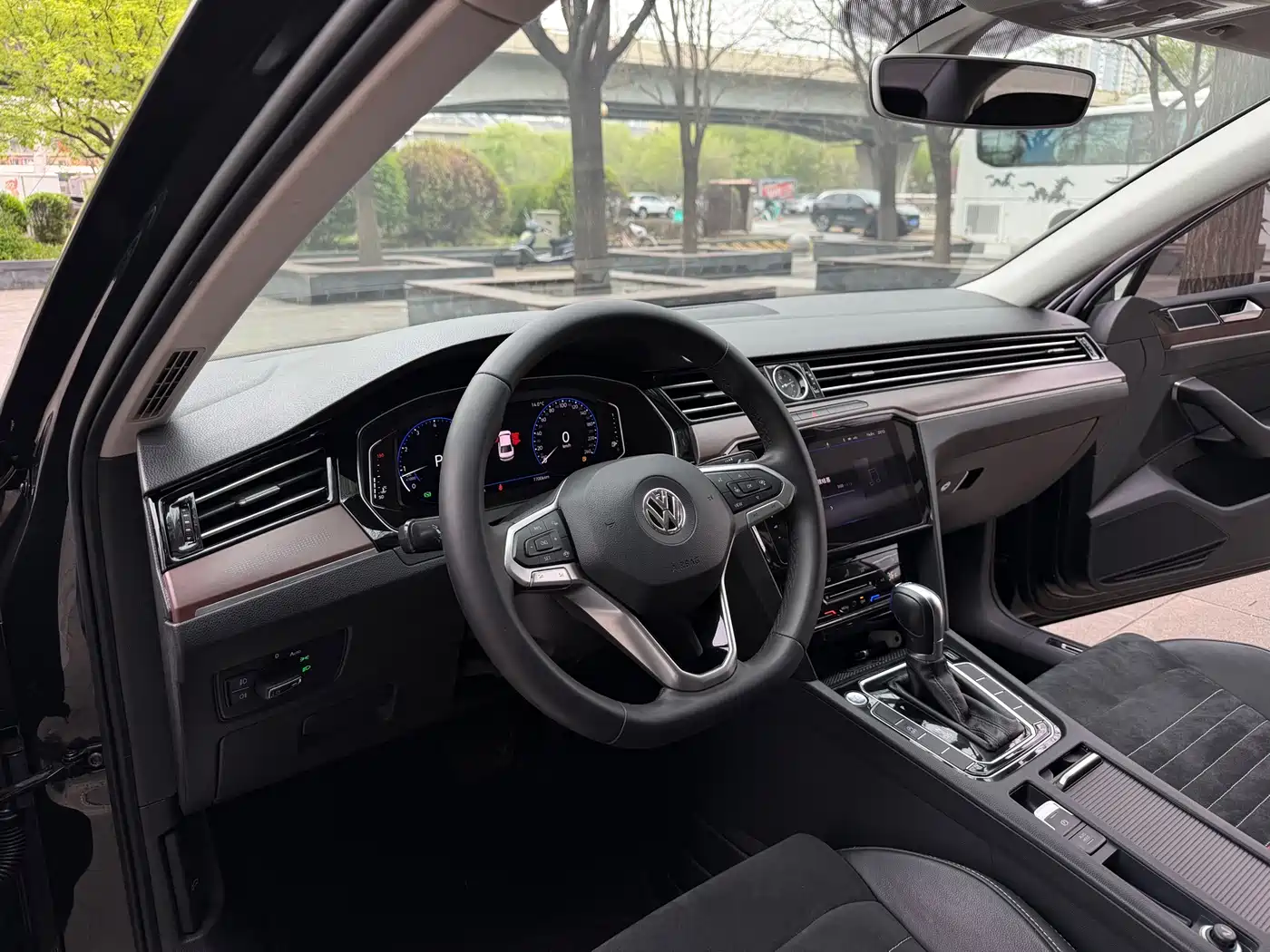 Volkswagen Magotan 2020 330TSI DSG Luxury фото 12