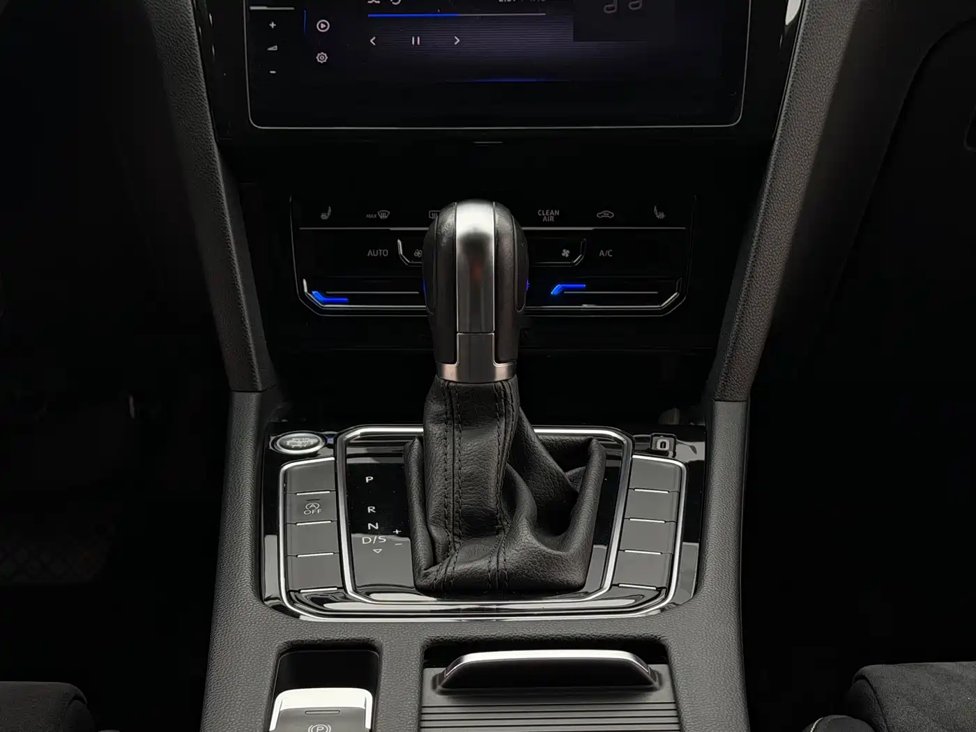 Volkswagen Magotan 2020 330TSI DSG Luxury фото 22