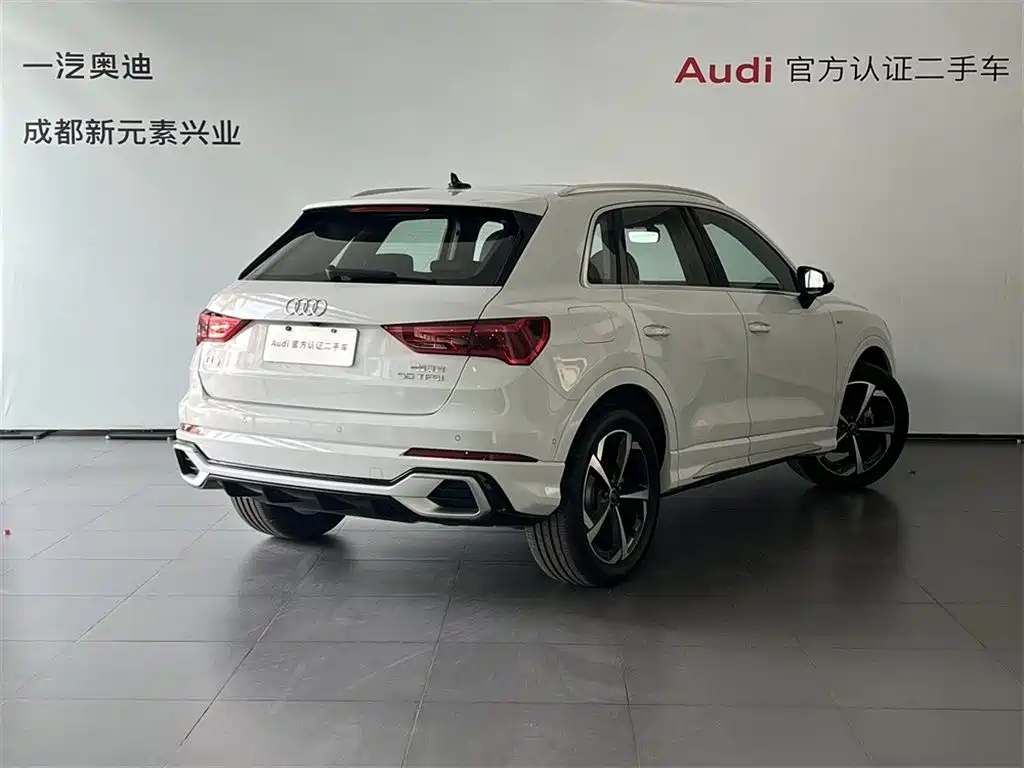 Audi Q3 2024 35 TFSI Fashion Elegance фото 4