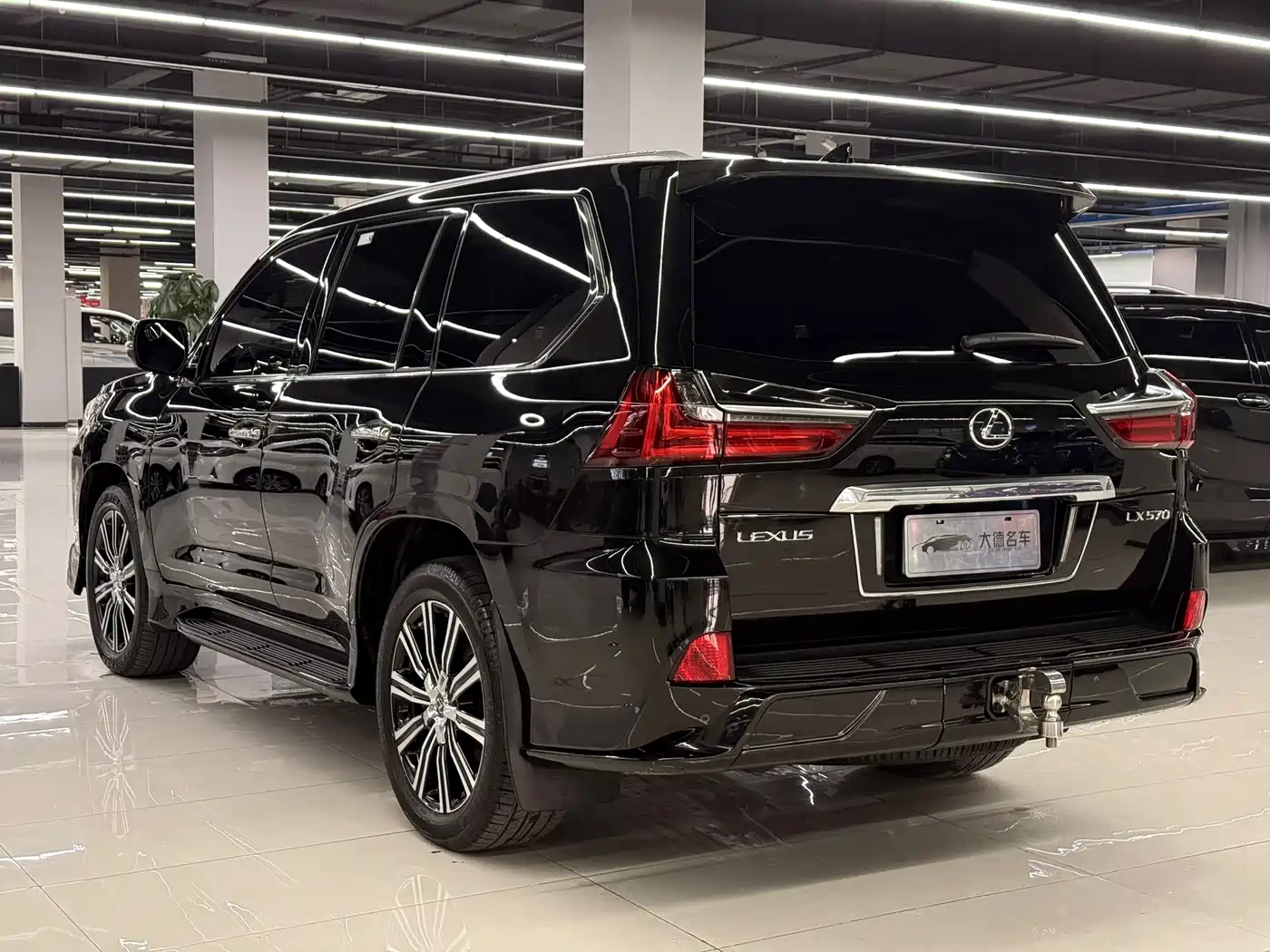 Lexus LX 2017 570 Prestige Luxury фото 5