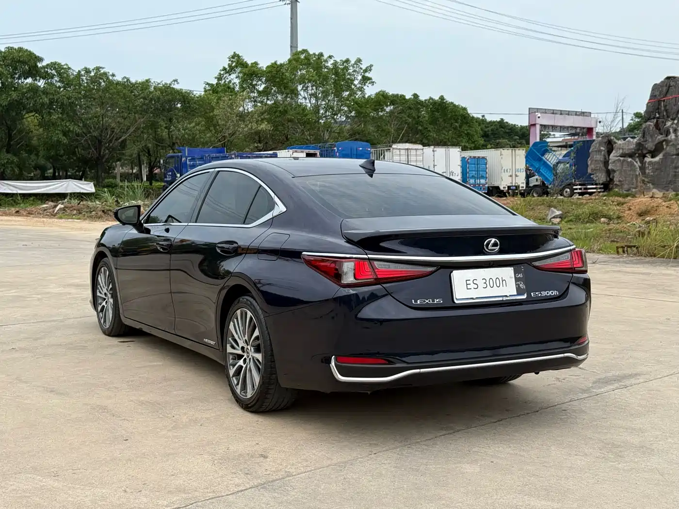 Lexus ES 2020 300h Ultimate Edition фото 7