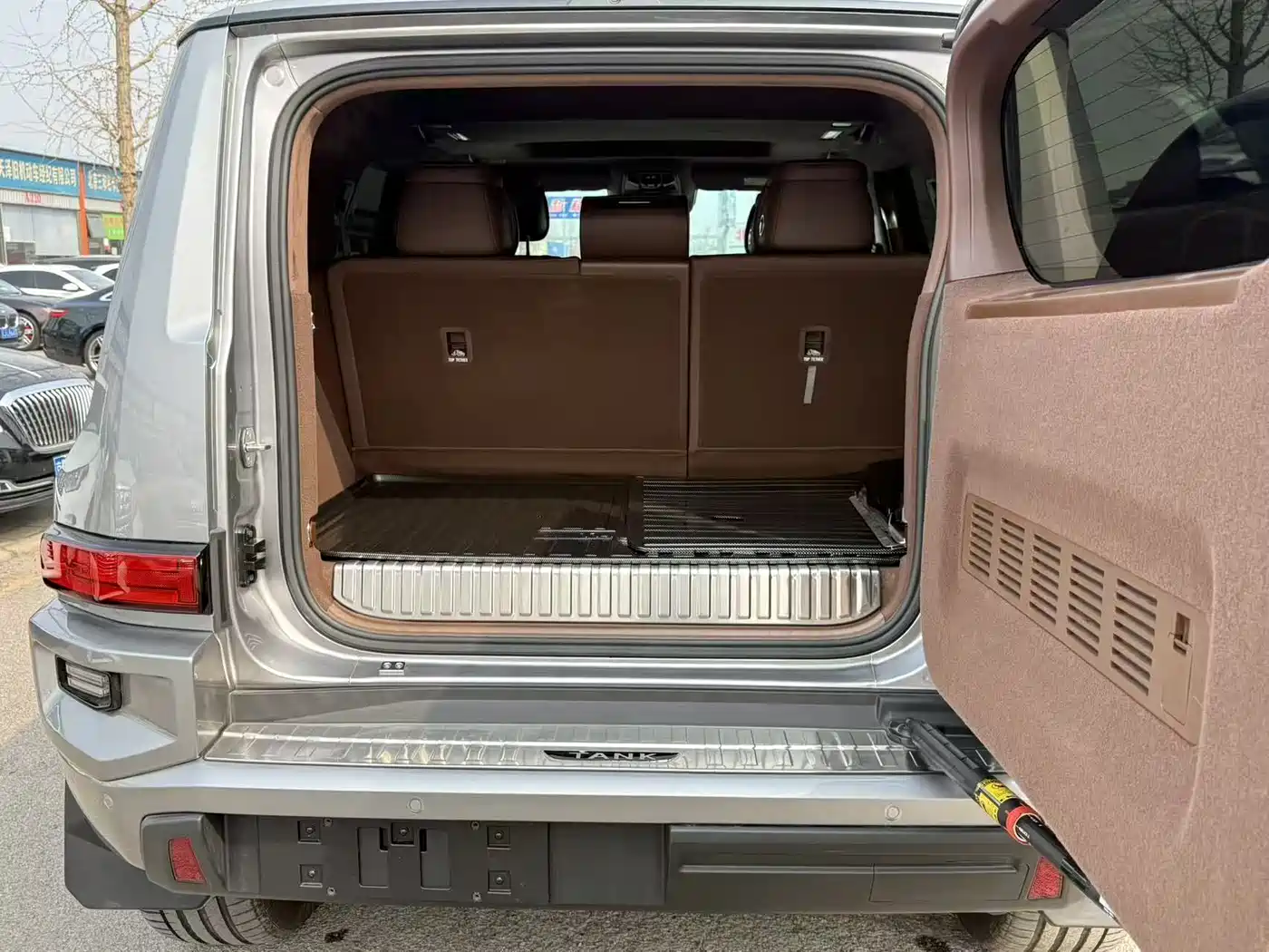 TANK TANK 700 NEW ENERGY