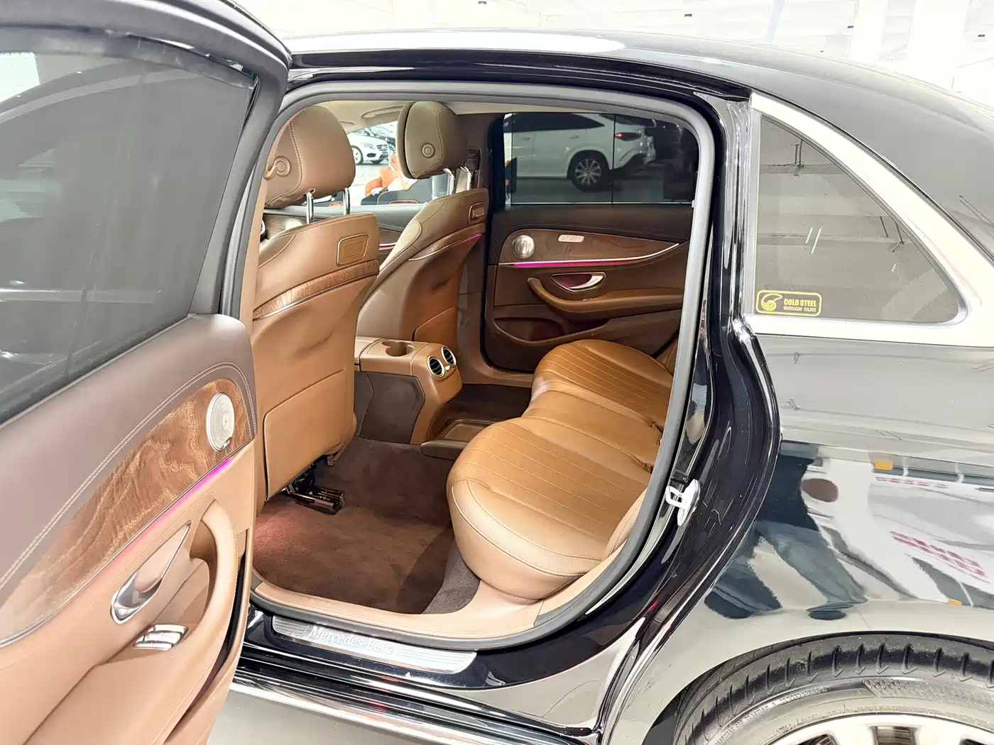 Mercedes-Benz E-Class 2018 E 300 L Luxury фото 15