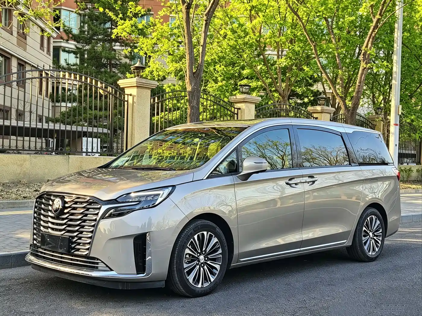 Buick GL8 2023 ES Landmaster Smart Flagship
