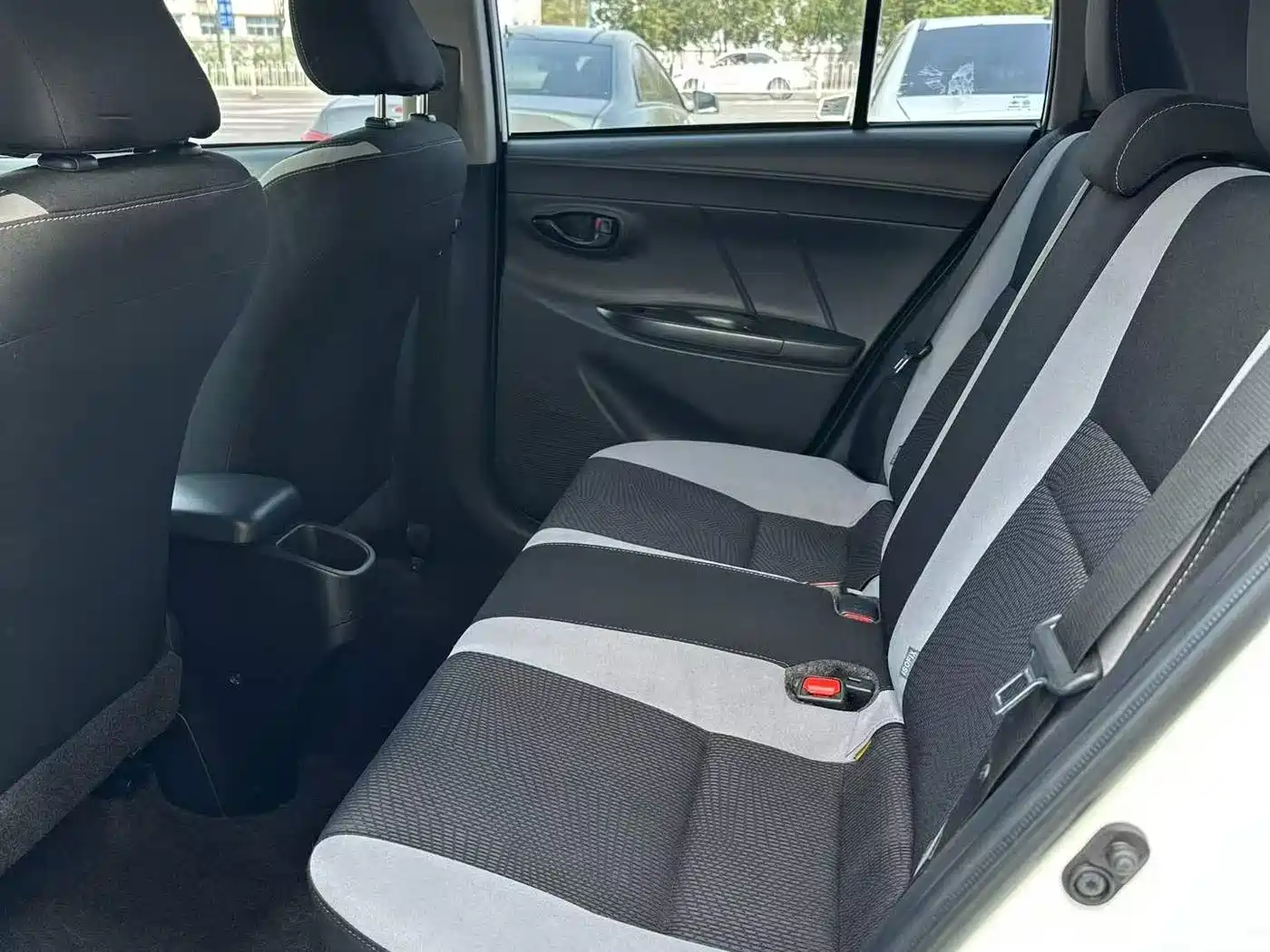 Toyota YARiS L Zhi Xuan 2020 1.5L CVT Leading Edition фото 6