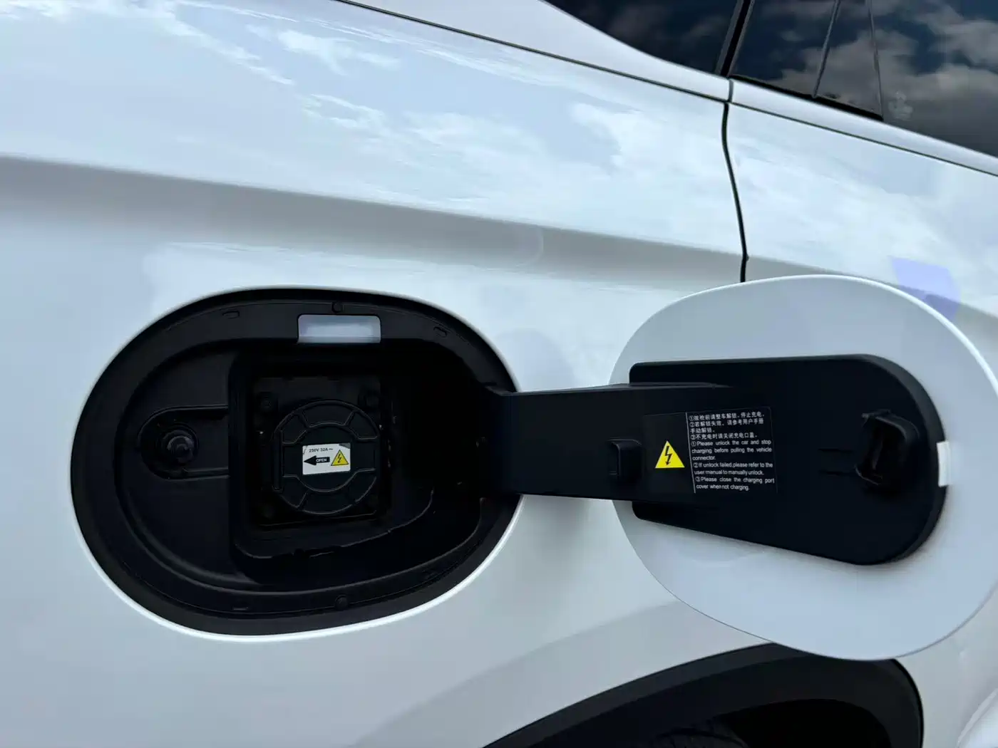 BYD Song Pro New Energy 2023 Champion Edition DM-i 110KM Excellence фото 19