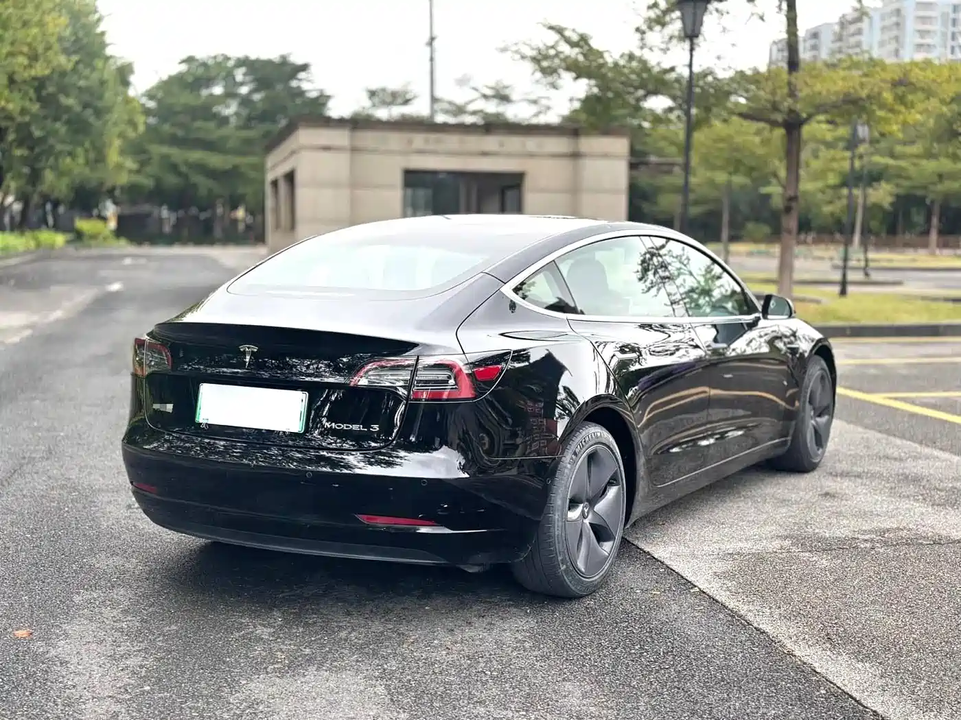 Фото 7 - Tesla Model 3