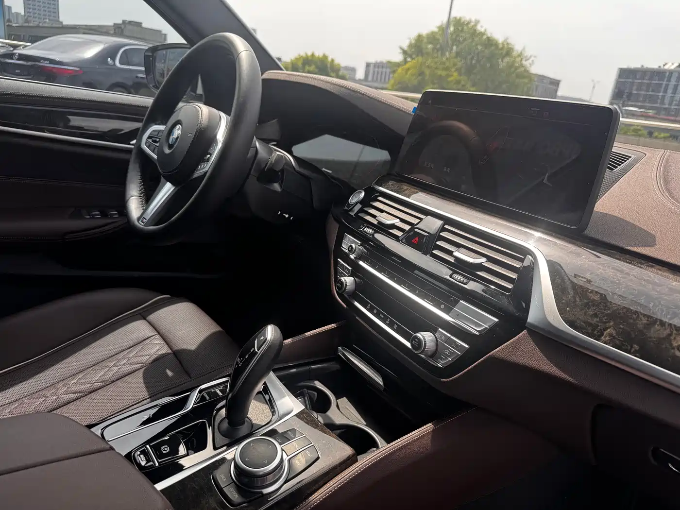 BMW 5 Series 2022 525Li Luxury Package фото 11