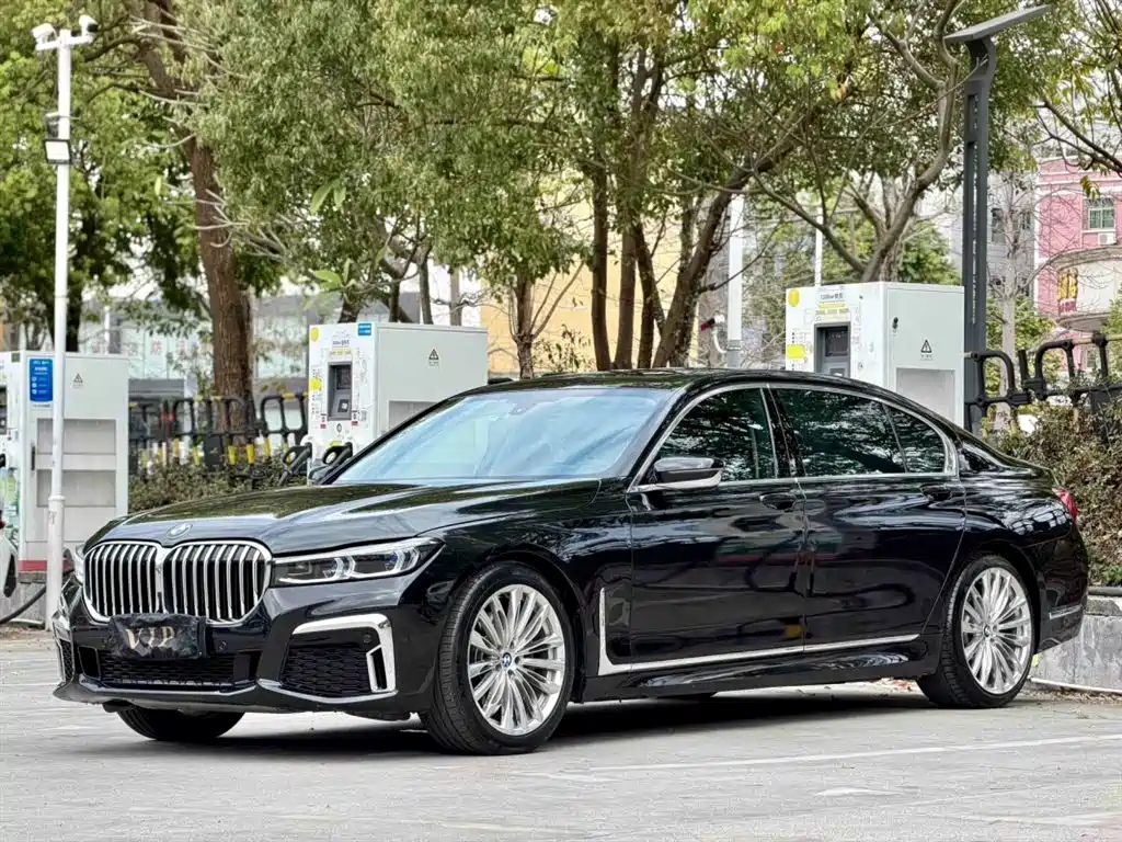 BMW 7 SERIES