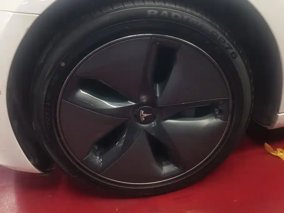 Tesla Model 3 (Import) 2020 2019 Long Range All-Wheel Drive Edition