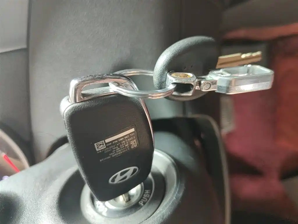 Hyundai Langdong 2016 1.6L Automatic Smart Edition фото 9