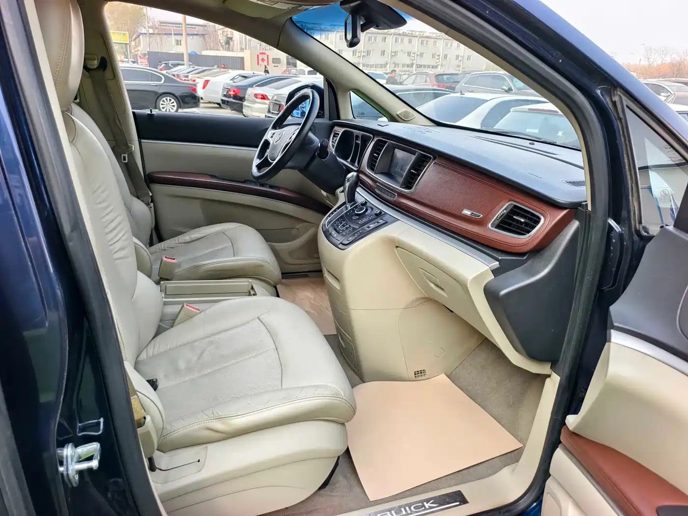 Buick GL8 2014 3.0L XT Luxury Business Flagship фото 12