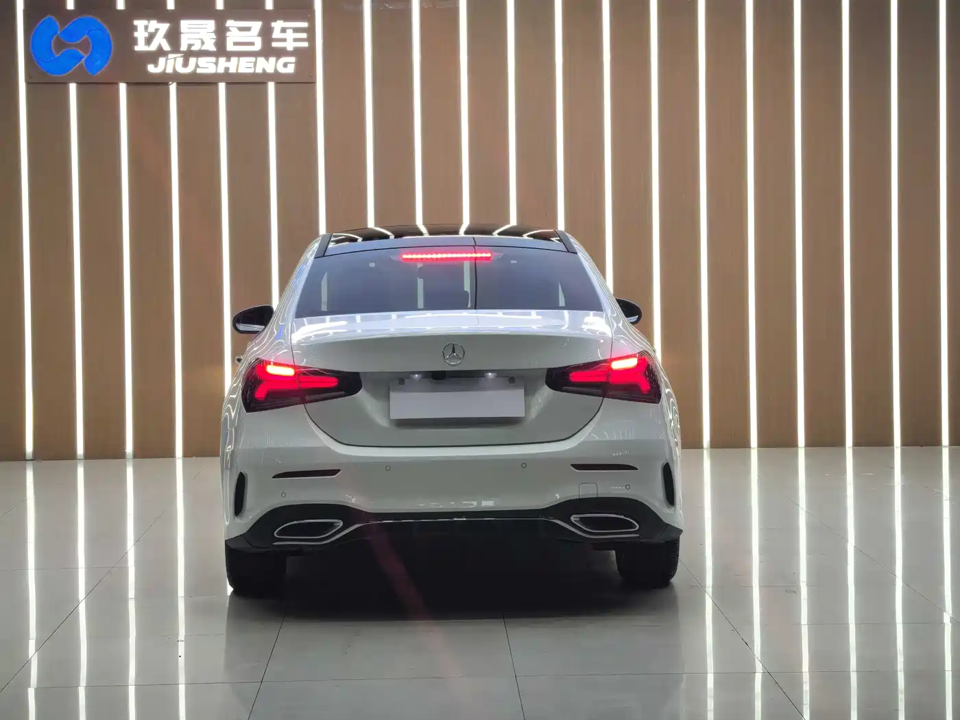 Mercedes-Benz A-Class 2023 A 200 L Fashion фото 4