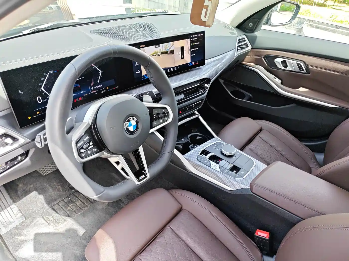 BMW 3 Series 2025 330Li M Sport Night Edition фото 12
