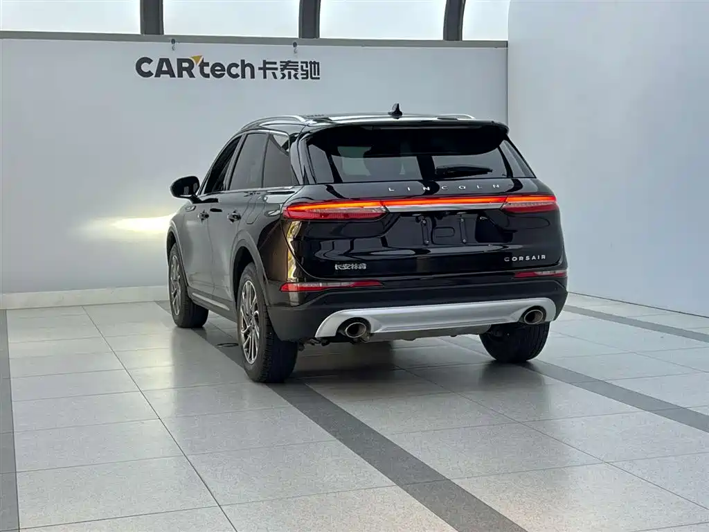 LINCOLN ADVENTURER