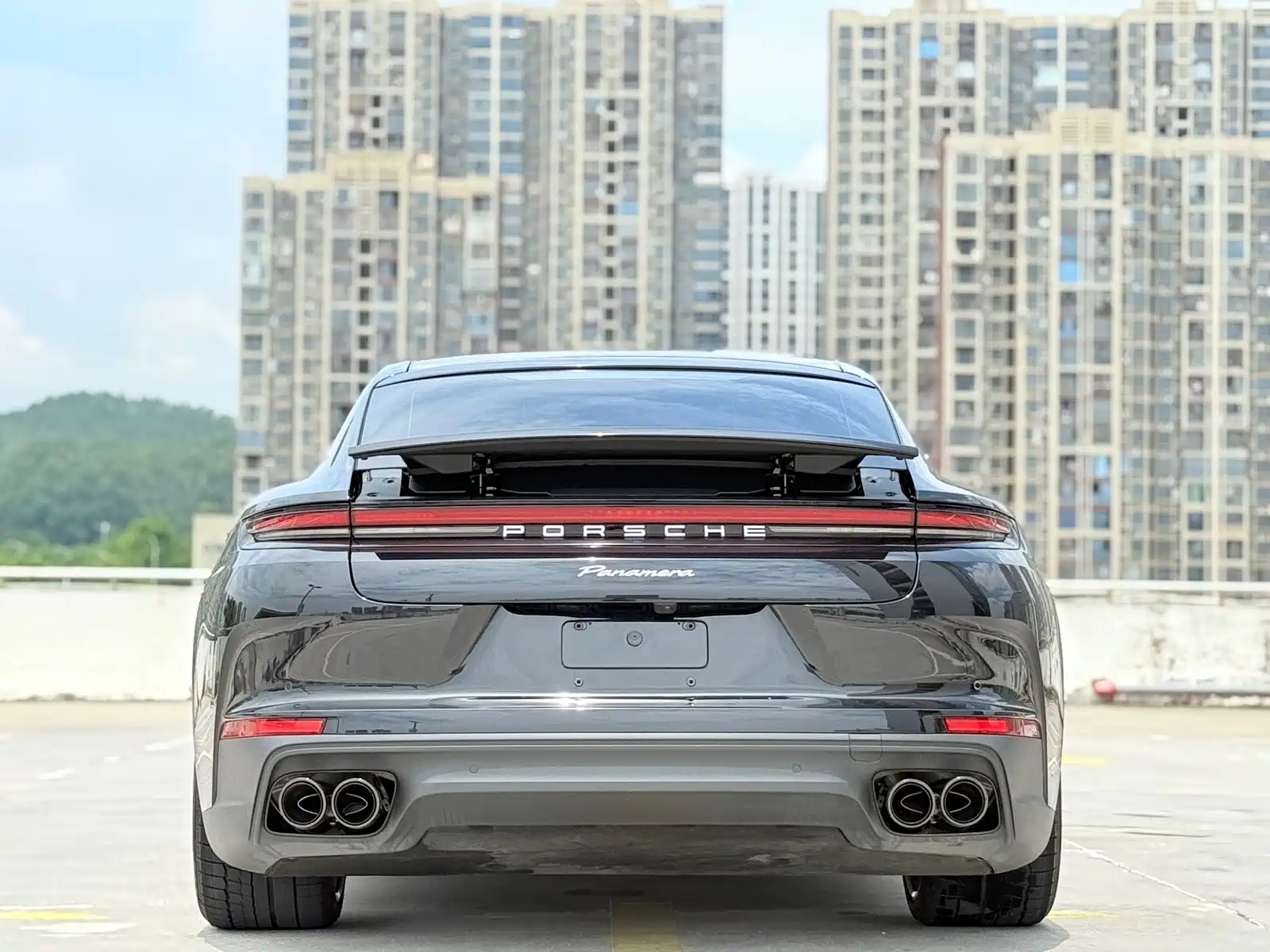 Photo 12 - Porsche Panamera