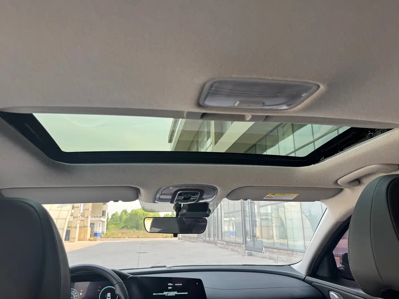 Hyundai Elantra 2023 1.5L CVT TOP Flagship Edition фото 8